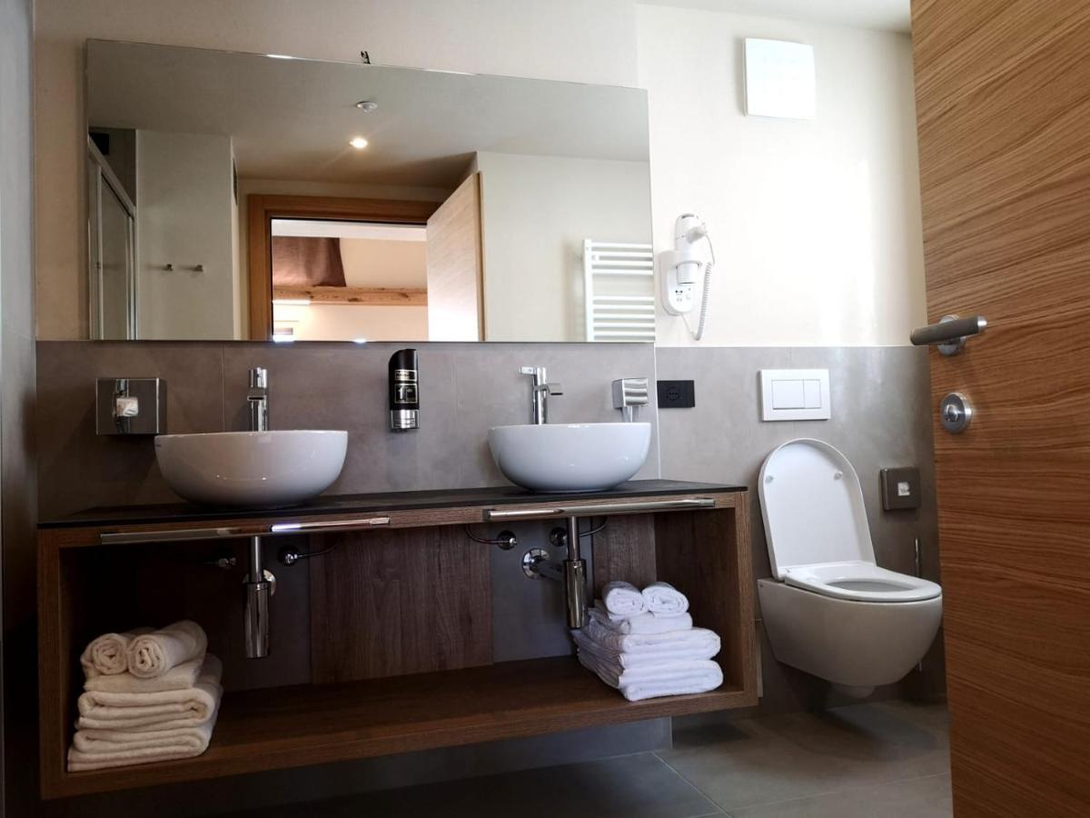 Garni Al Silvestri Vei Hotel Livigno Bagian luar foto