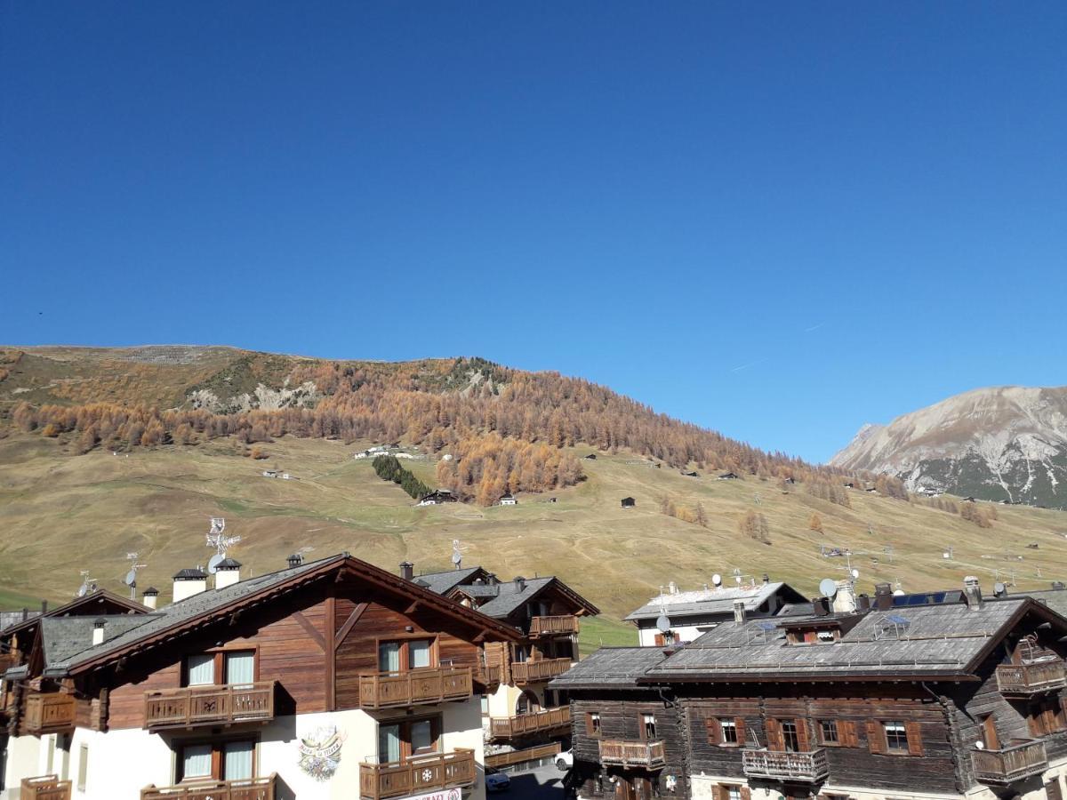 Garni Al Silvestri Vei Hotel Livigno Bagian luar foto