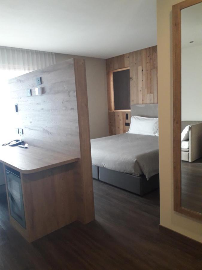 Garni Al Silvestri Vei Hotel Livigno Bagian luar foto