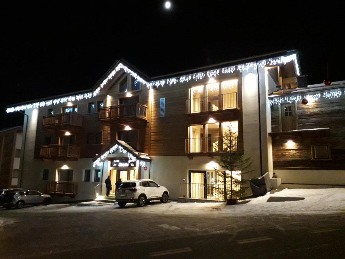 Garni Al Silvestri Vei Hotel Livigno Bagian luar foto